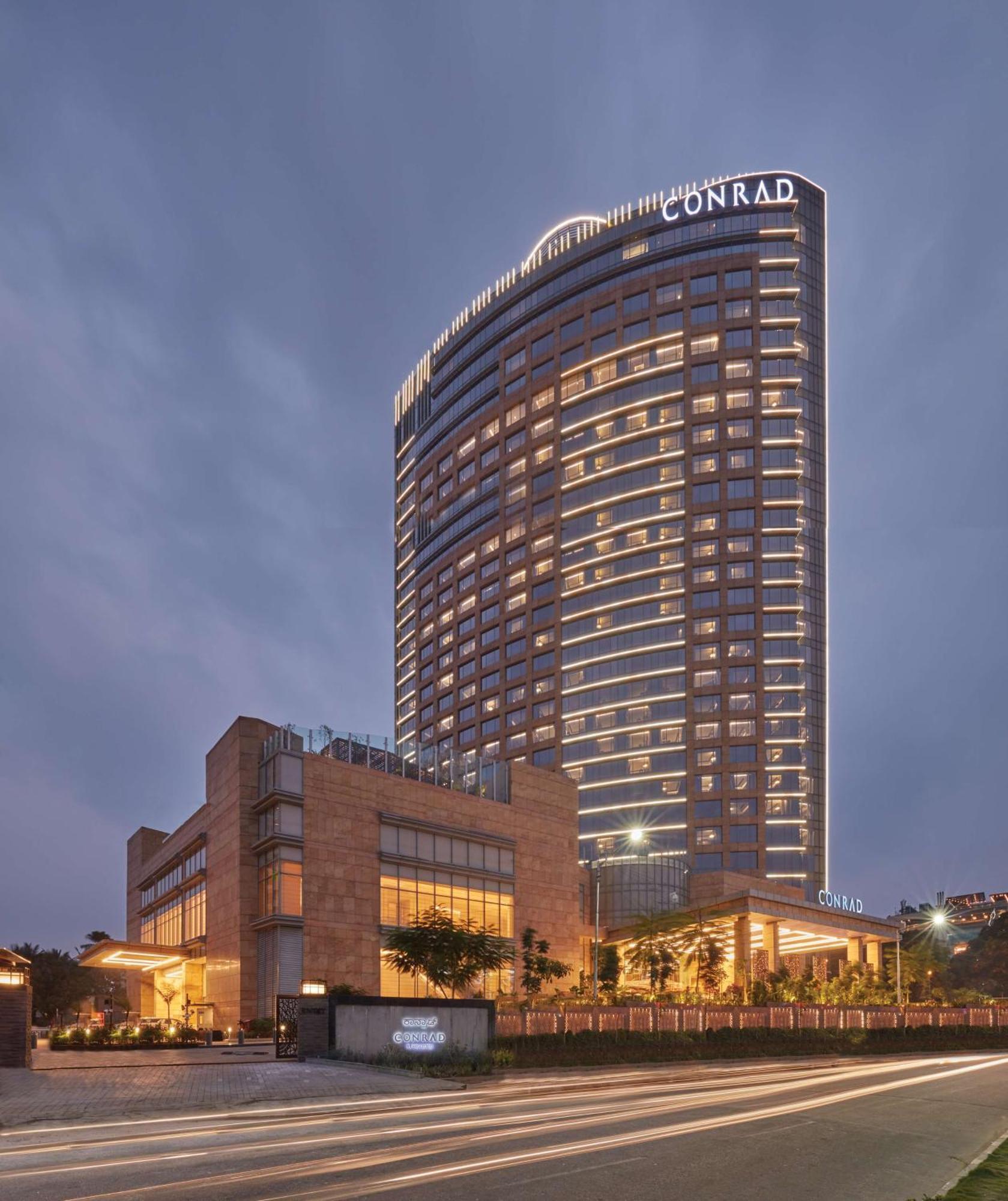 Conrad Bengaluru Hotel Exterior foto